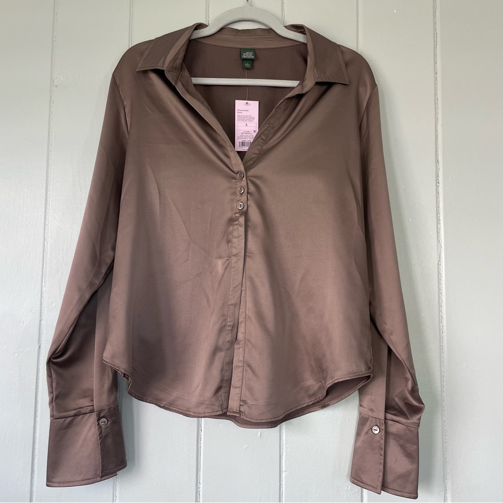 NWT Wild Fable Satin Long-Sleeve Button-Up Dark Taupe LARGE